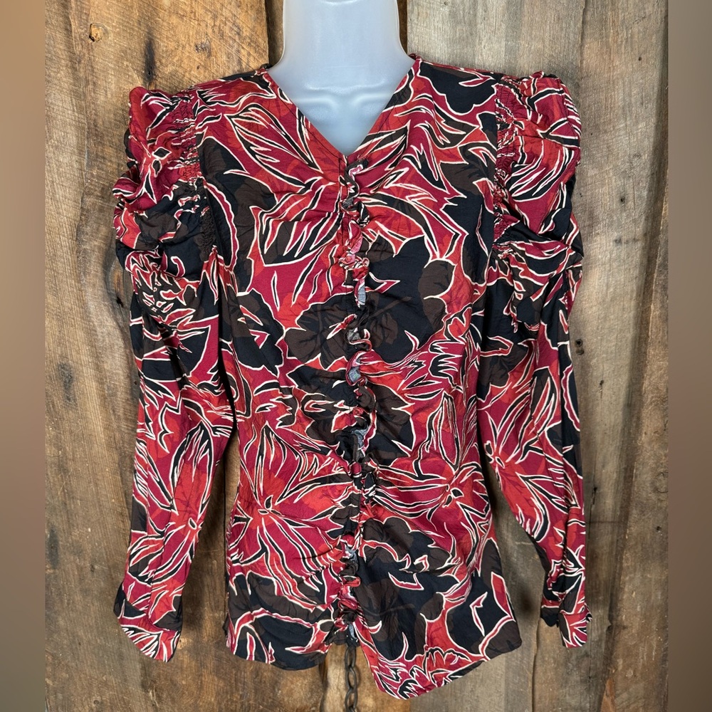 Sfera Collection Fitted Blouse - Size Medium